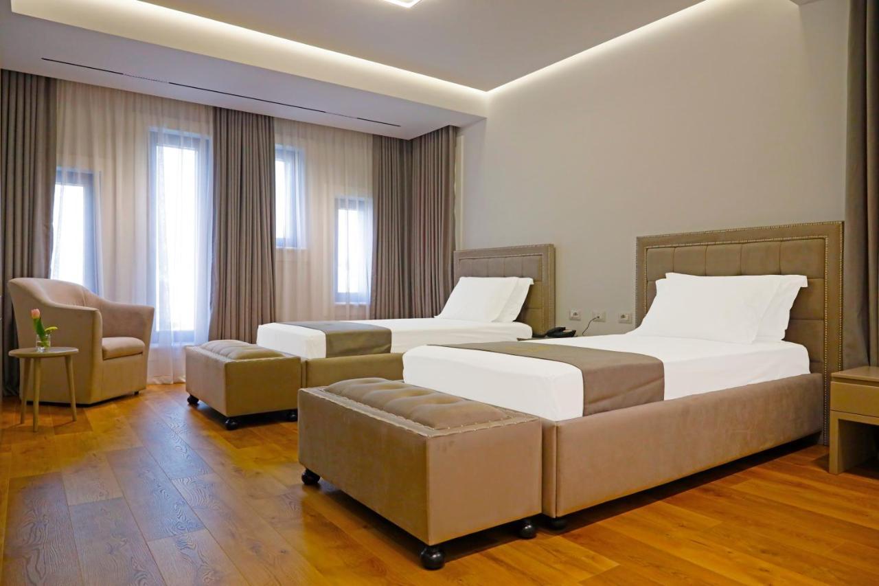 Mark Hotel Tirana Bërxull Exterior foto